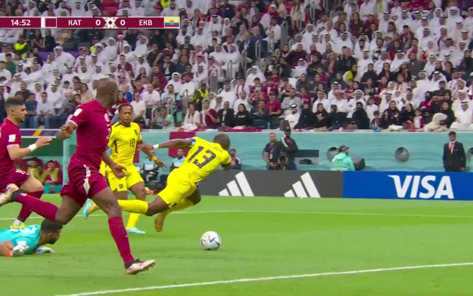 Енер Валенсия хладнокръвно вкарва първия гол на Мондиал 2022