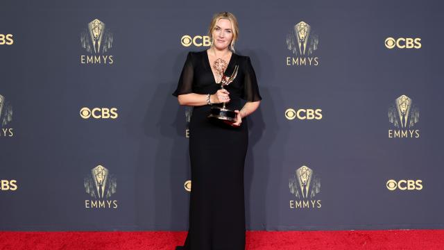 Кейт Уинслет и Миа Трипълтън: Майка и дъщеря и на екрана (ВИДЕО)