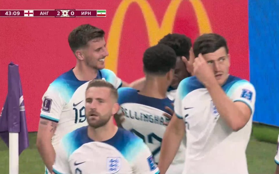 Отборът на Англия поведе с 2:0 на Иран след гол