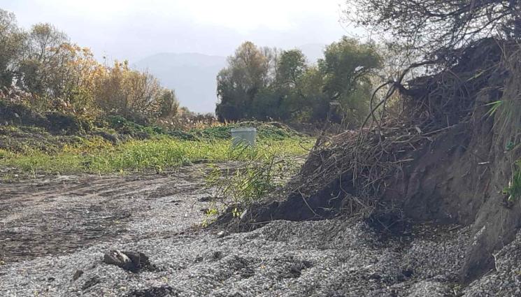 могила - ЗАРАДИ КЛАДЕНЦИ: Разрушиха праисторически паметници