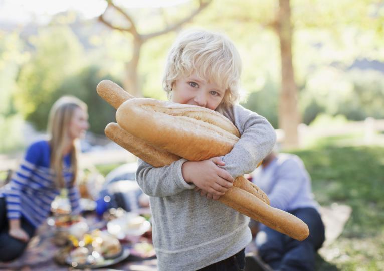 Как да научим детето да не яде само хляб
