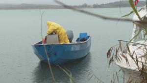 В Бургас продължава издирването на двамата рибари в язовир Мандра