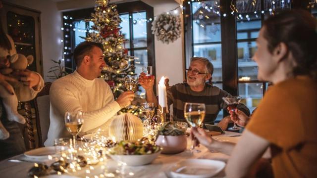 Коледната трапеза след 100 години: Водорасли, нахут и погача с брашно от щурци