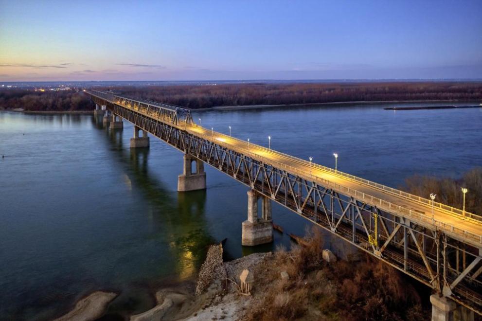 Много години се говори за втори мост на Дунав при