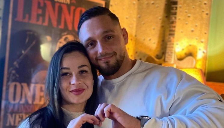 Алекса - ЩЕ ЗВУЧИ МЕНДЕЛСОН: Алекса и Елица планират сватба и бебе