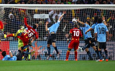 Отборите на Уругвай и Гана излизат в решаващ мач от