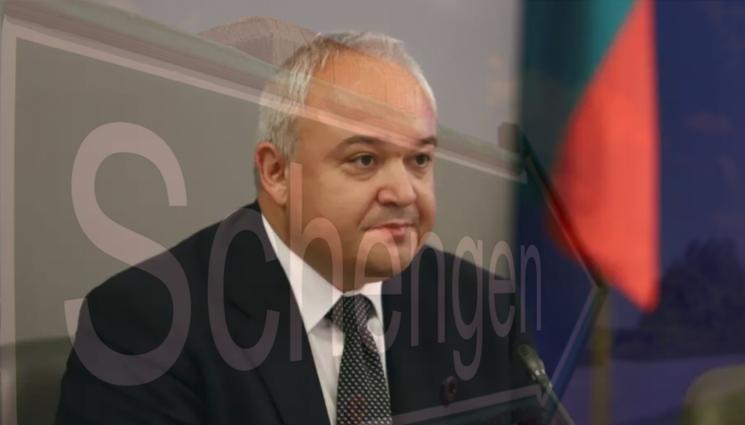 демерджиев - Демерджиев с остра позиция за Шенген: Обидни са внушенията, че срещу 50 евро може да се премине границата