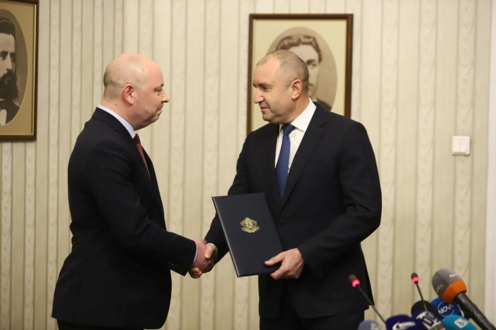Президентът Румен Радев ще приеме на Дондуков“ 2 в понеделник