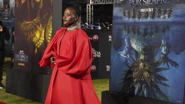 „Уаканда завинаги“ държи върха на боксофисите в САЩ и Канада  