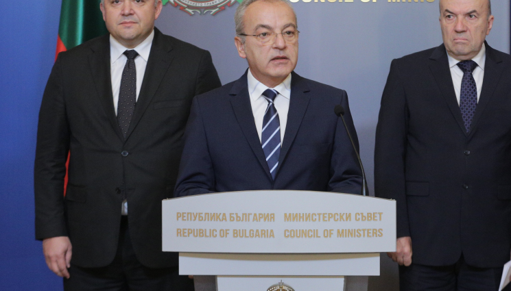 Гълъб Донев Иван Демерджиев - ПРЕМИЕРЪТ БЕСЕН: Видя двойни стандарти в позицията на Нидерландия за Шенген