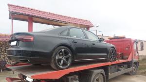 Гранични полицаи разкриха депо за скъпи крадени автомобили в Силистренско