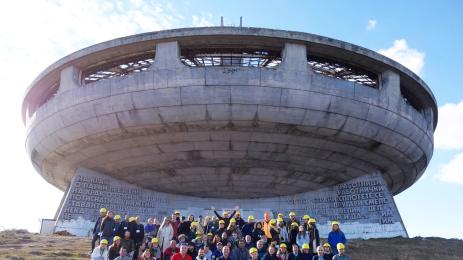 Бузлуджа чиния