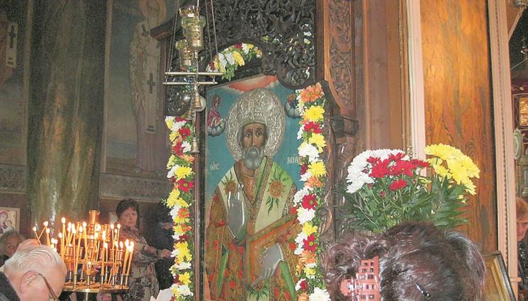 икона свети Николай - ЧУДЕСА И ВЯРА: Три икони на Св. Николай спасяват болни и безработни