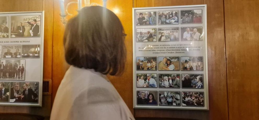  Корнелия Нинова галерия Стефан Данаилов 