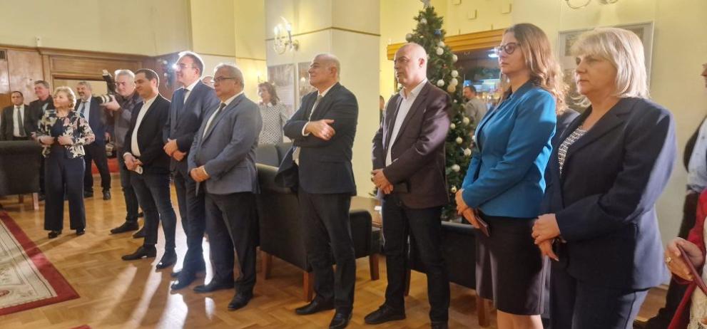  Корнелия Нинова галерия Стефан Данаилов 