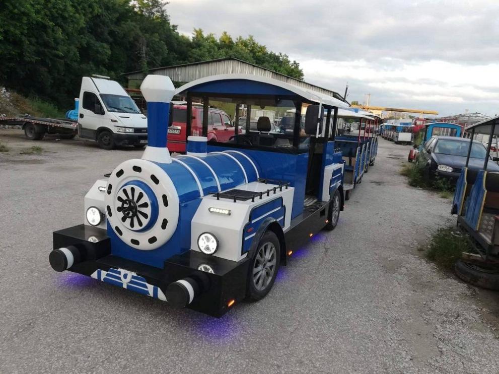 От 8 декември в централната част на Шумен тръгна атракционно