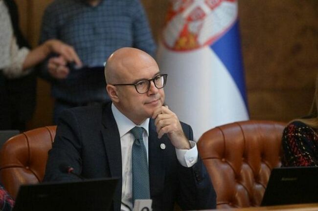 Министърът на отбраната на Сърбия Милош Вучевич заяви, че снощи
