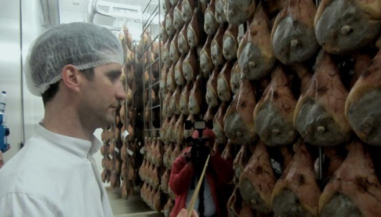 шунка - Агро Телеграф: Шунката от Парма се прави със сол и свинска мас