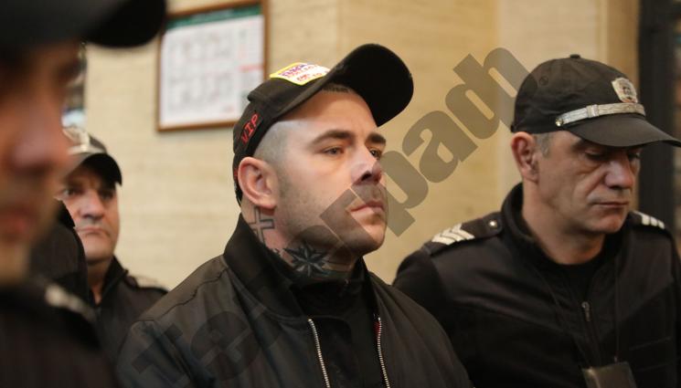 Семерджиев - ТЪРСИ СИ ПРАВАТА: Семерджиев иска 200 бона от затвора!