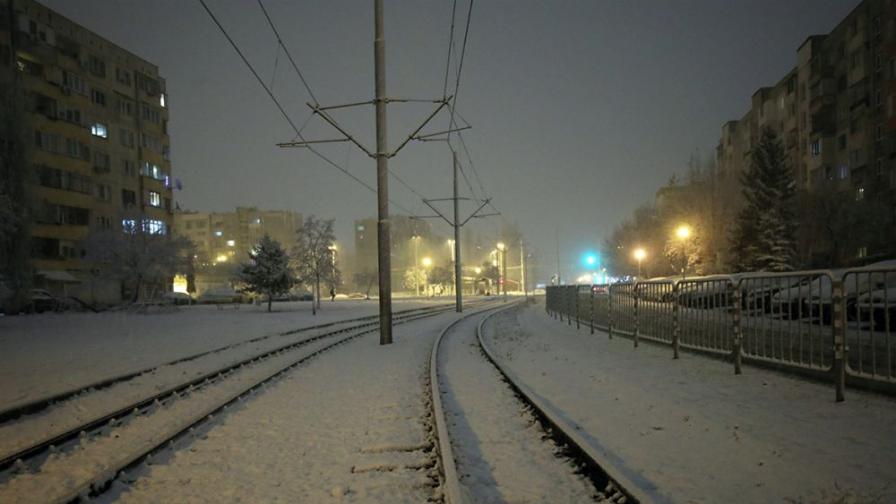 първи сняг в София