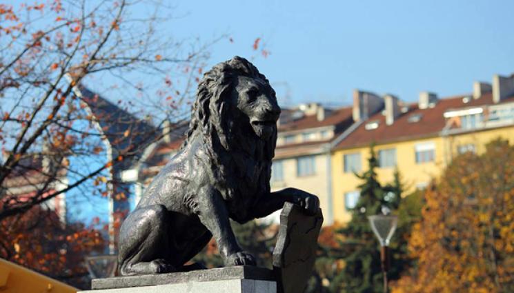 з - Започват пак мемориала на загиналите войни до НДК