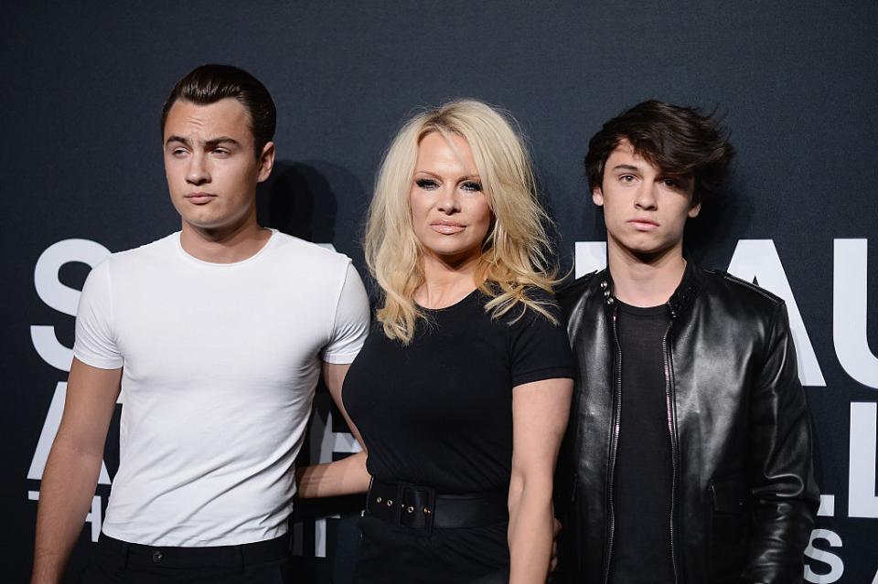  Памела Андерсън 