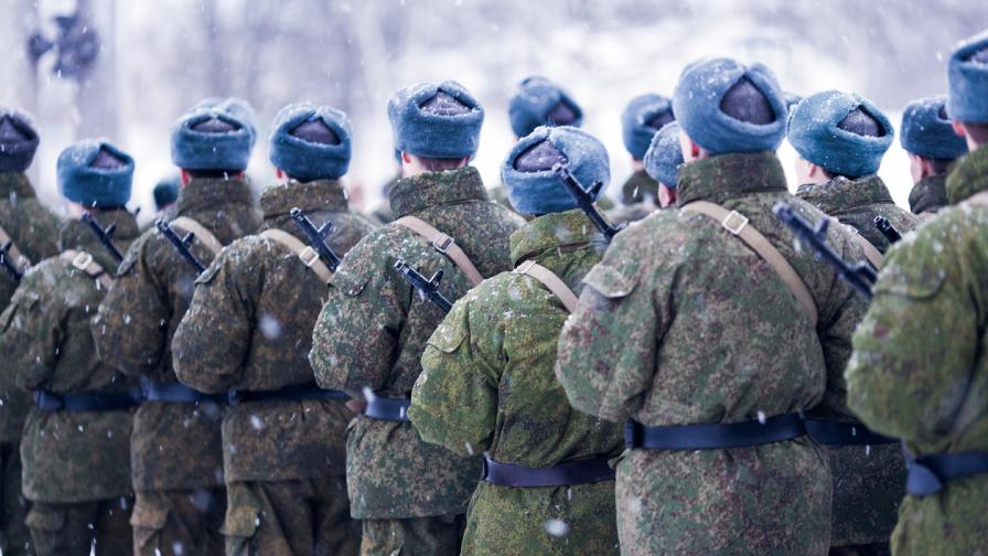 Русия увеличава числеността на войските си