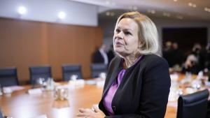 Министърът на вътрешните работи на Германия Нанси Фезер ще предложи