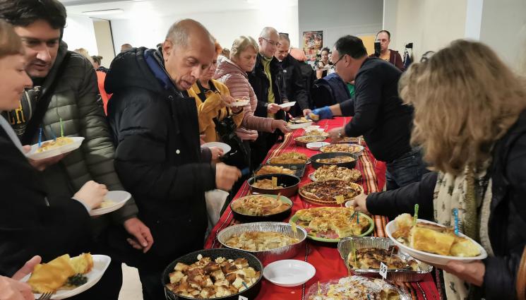 Балша баници - Събират пари за църква с баници