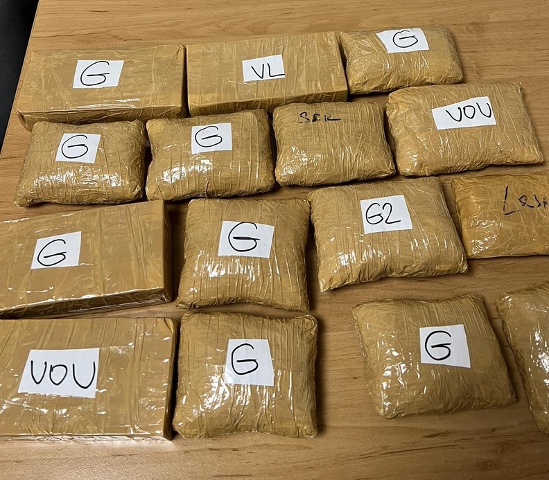 бижута контрабанда