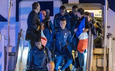 Френските национали се прибраха от Катар тази вечер Петлите загубиха