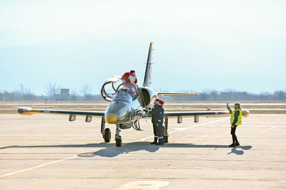  Дядо Коледа Пловдив аероплан 