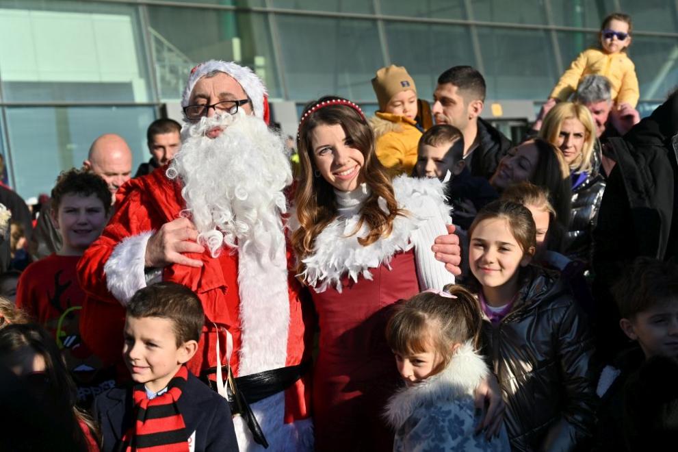  Дядо Коледа Пловдив аероплан 