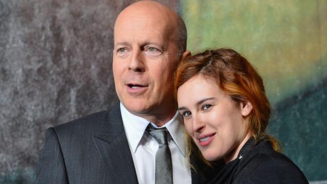 Брус Уилис ще става дядо (СНИМКИ)