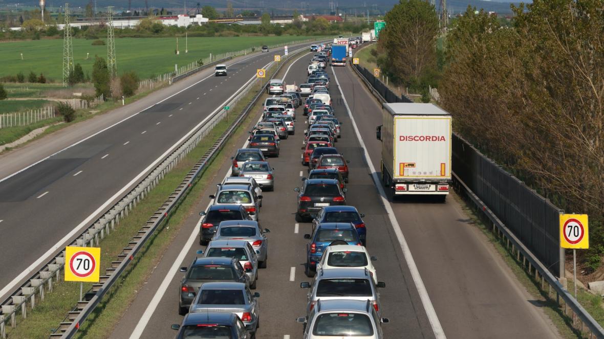 България път магистрала задръстване коли