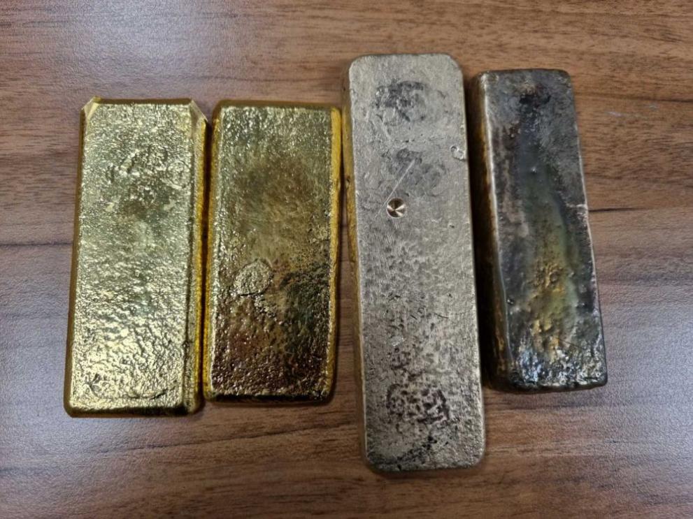 Над 2.7 кг контрабандни златни сплави отливки на стойност 234