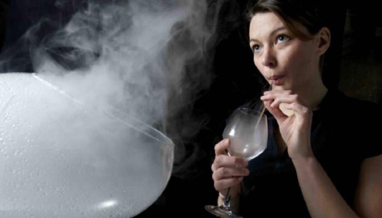 златно време - КРАЙ НА МЪЧИТЕЛНИТЕ ДИЕТИ: Храна за вдишване, стъклена сламка – и си сит