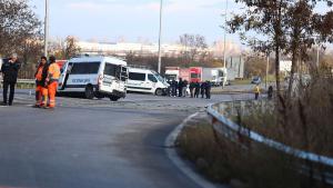 Починал е полицаят пометен от бус с мигранти край София