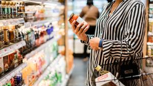 Повишаването на цените на храните бързо промени потребителските навици в