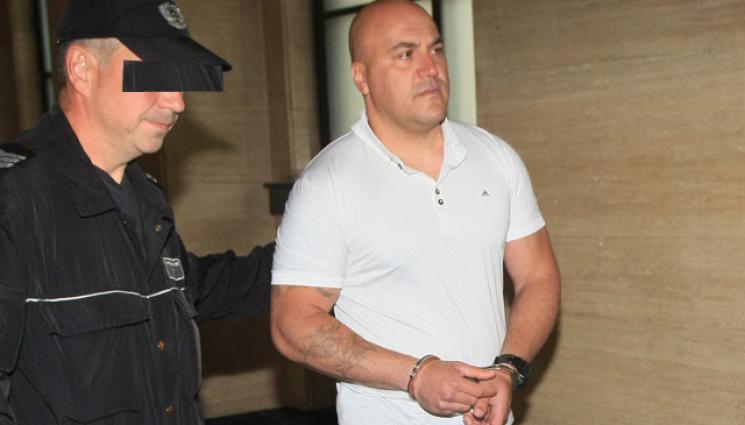 обирджия - НОВИ РАЗКРИТИЯ: Банковият обирджия в Сливен не е работил и ден