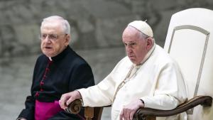 Папа Франциск описа острата и силна пневмония довела до хоспитализирането