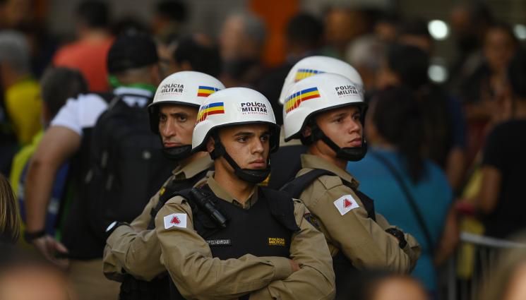 Бразилия полиция - ВЛАСТИТЕ НА КРАК: Опит за преврат и в Бразилия