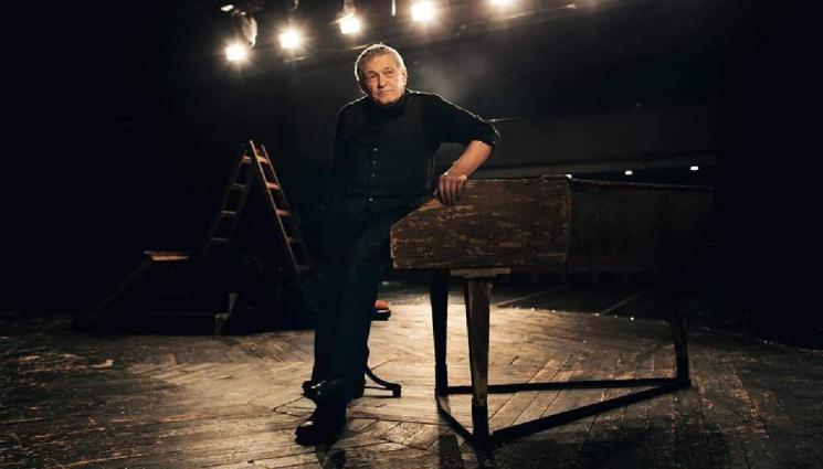 Мавро - Мавро става учител в новия филм на Мариан Вълев „Чалга“