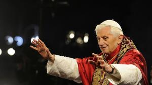 На 95 годишна възраст почина бившият папа Бенедикт Шестнадесети предадоха Ройтерс