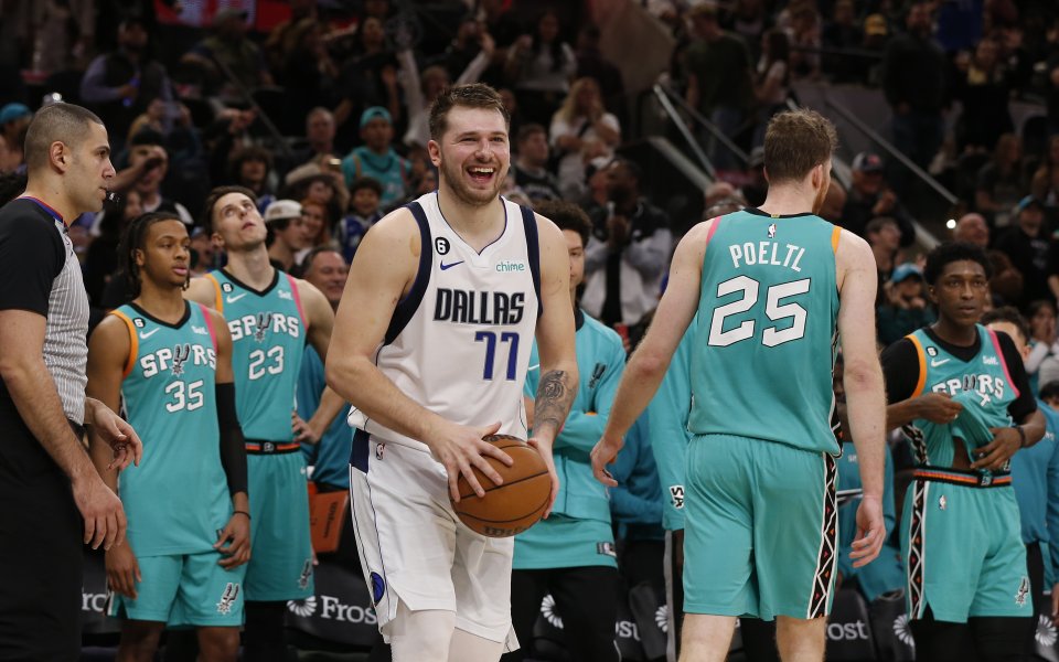 Гардът Лука Дончич възнамерява да играе без прекъсване, докато Далас