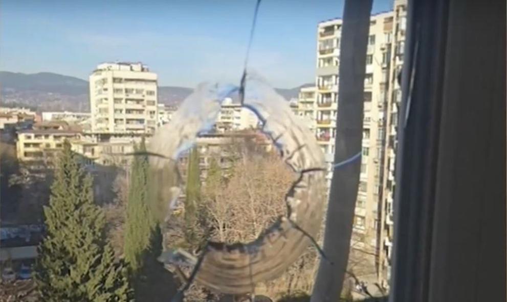 Посрещането на Новата година е свързано с традиционното веселие. За