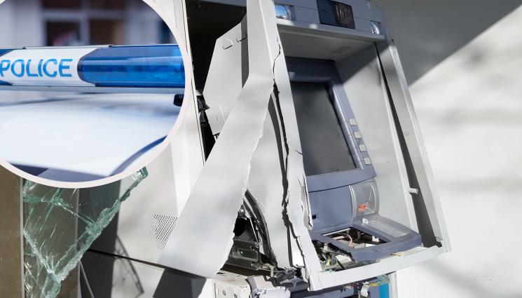 потрошени банкомати - ЯРОСТ: Някой не успя да изтегли кредит, започна масов бой по банкомати