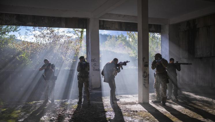 военни - Пазят рейнджърите за 85 бона