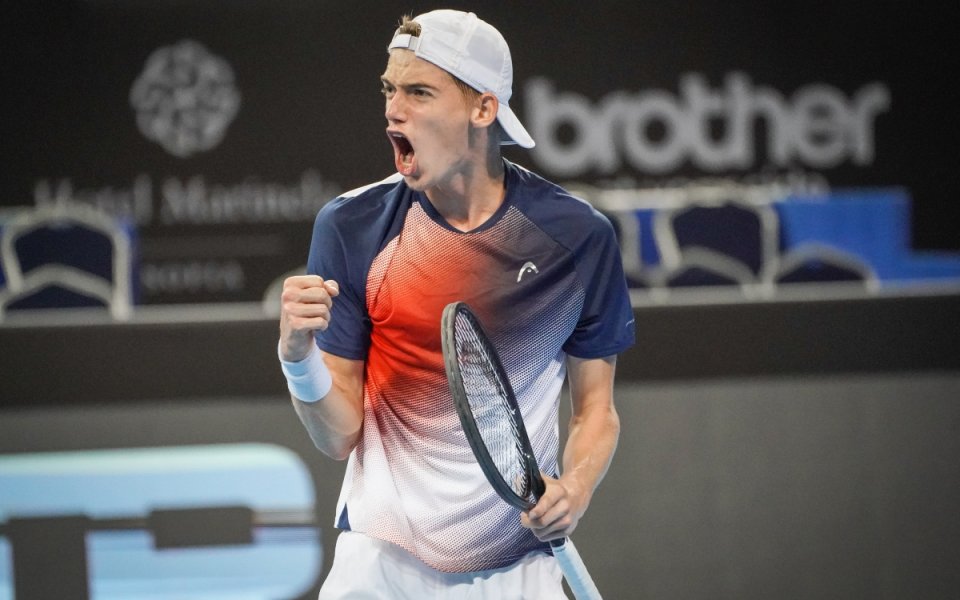 Младият български тенисист Пьотр Нестеров се класира за четвъртфиналите на