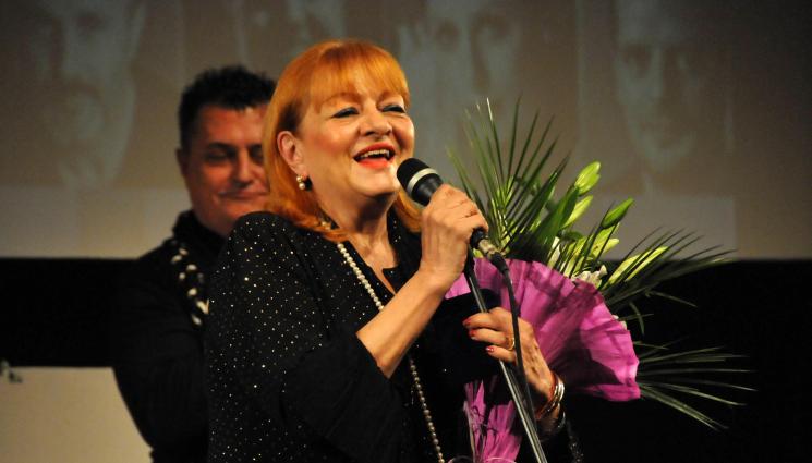 Богдана Карадочева - СЛЕД СЪДЕБНА БИТКА: Богдана Карадочева олекна с половин милион!